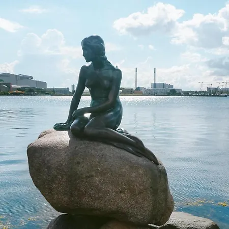Spacious 3 Bedroom In Peaceful Area Copenhagen