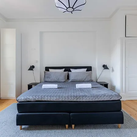 Spacious 3 Bedroom In Peaceful Area Lejlighed København