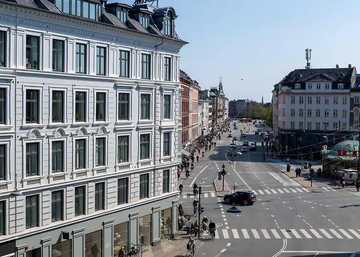 Apartment Spacious 3 Bedroom In Peaceful Area *