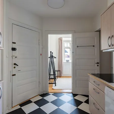 Spacious 3 Bedroom In Peaceful Area Kopenhagen