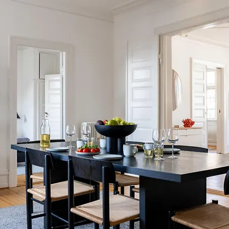 Apartment Spacious 3 Bedroom In Peaceful Area Kopenhagen